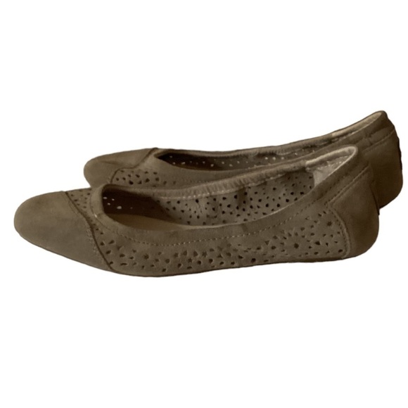 Toms Women’s Ballet Flats - Picture 1 of 10
